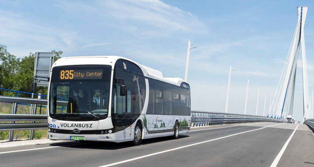 Két új elektromos busz áll forgalomba városunkban